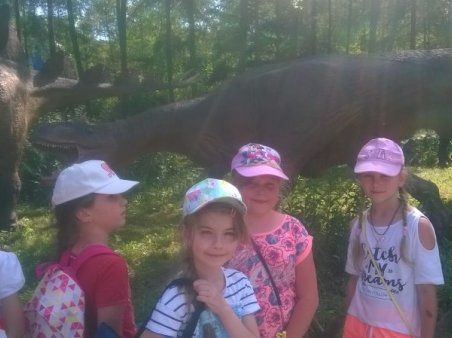 Oko w oko z dinozaurami