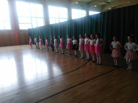 Integracja przez taniec