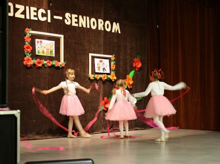 Dzieci Seniorom