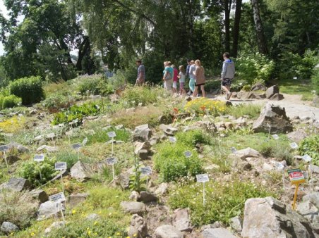 UMYSŁ NIE JEST NACZYNIEM