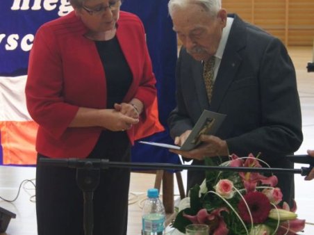 MY Z NIEGO WSZYSCY...