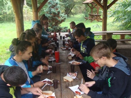 Gimnazjaliści popłynęli Wieprzem