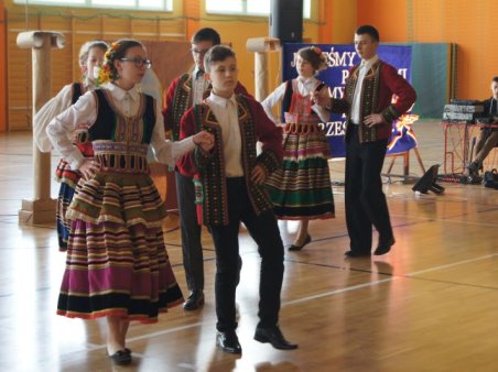 Jesteśmy Polakami, ...