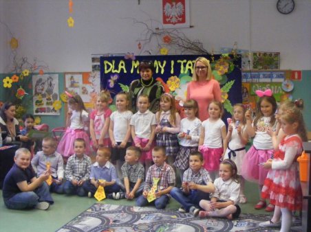 DZIEŃ MAMY W PRZEDSZKOLU