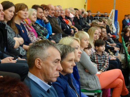 INNEJ TAKIEJ ZIEMI...