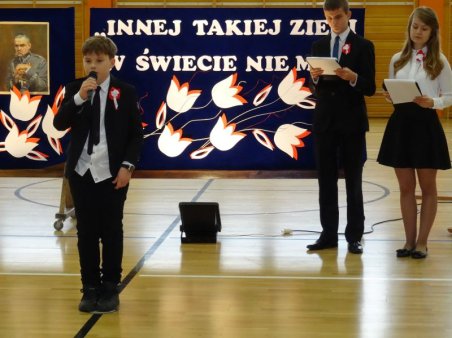 INNEJ TAKIEJ ZIEMI...