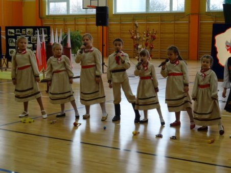 INNEJ TAKIEJ ZIEMI...