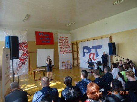 Patrzymy na siebie sercem