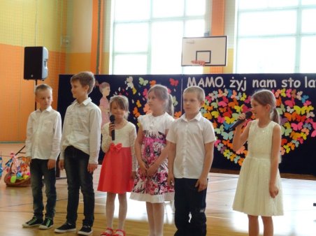 Mamo, żyj nam sto lat!