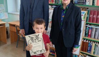 Podsumowanie cyklicznych spotkań z książką sześciolatków w bibliotece szkolnej w roku szkolnym 2024/2025.