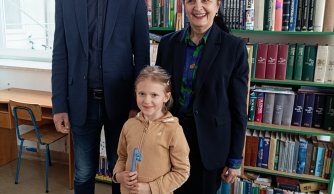 Podsumowanie cyklicznych spotkań z książką sześciolatków w bibliotece szkolnej w roku szkolnym 2024/2025.
