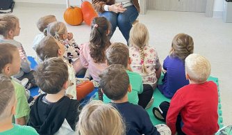 Dzień Głośnego Czytania i Czytania z Sercem w przedszkolu