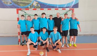 ZWYCIĘSTWO NASZYCH PIŁKARZY RĘCZNYCH